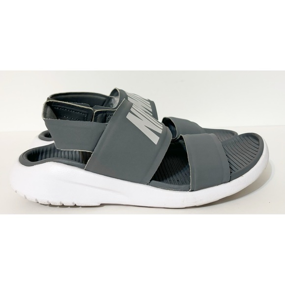 Nike womens Tanjun Sandal, Size 7, Cool Grey/Pure Platinum/White - Picture 2 of 7